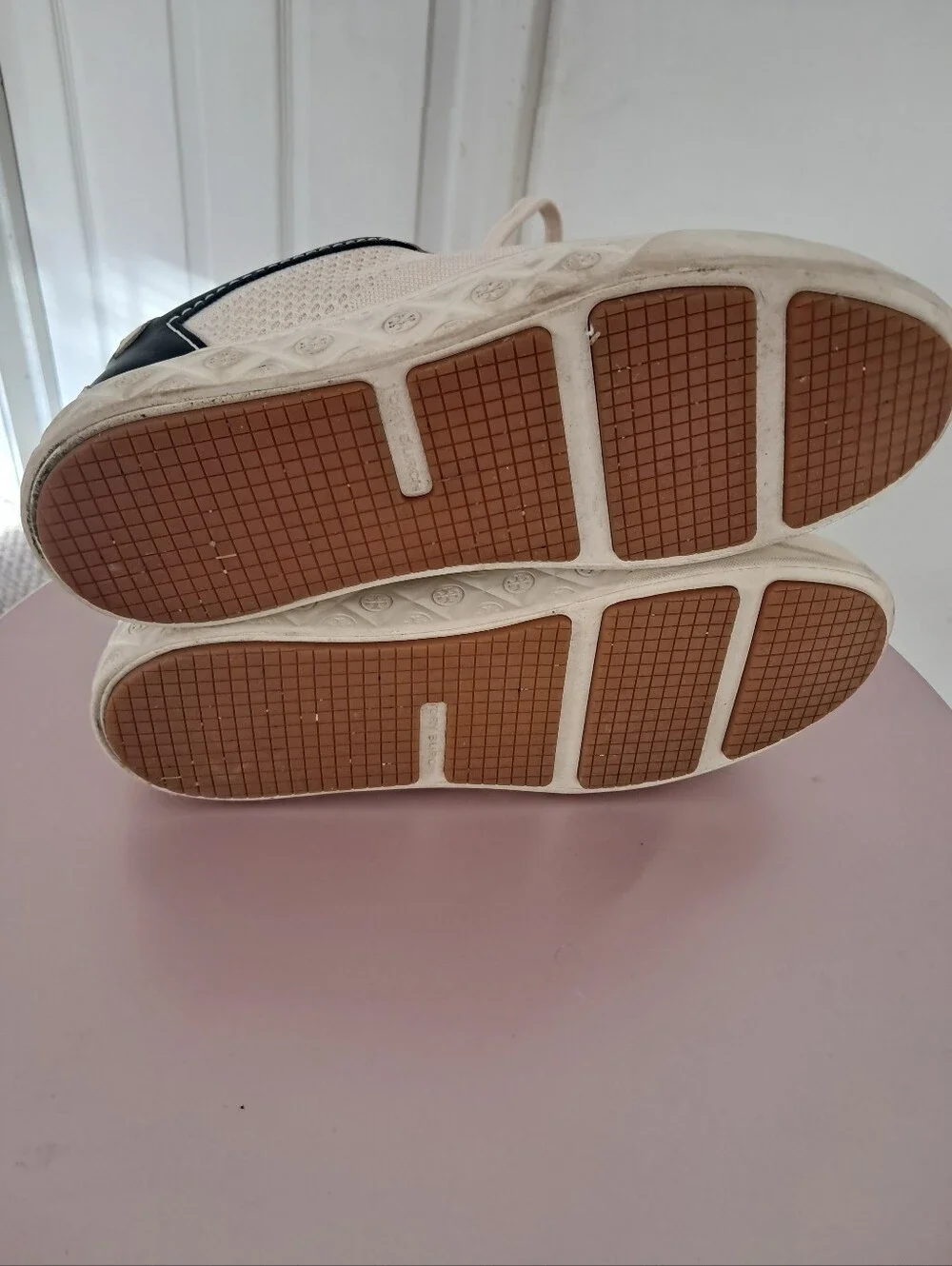 *Final Price* Tory Burch Sneakers Women's 11 Ladybug Leather Platform Designer